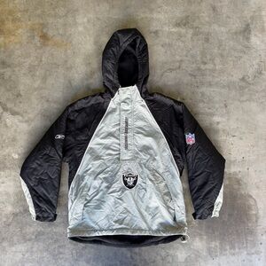 Vintage Reebok Puffer Jacket Teen Large(14-16) Raiders NFL Anorak On Field
